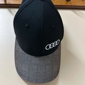 Audi hat
